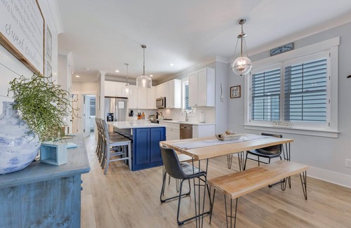Wilmington Beach House | Sweet Serendipity - Close to beach, Greenway, and popular restaurants and bars.