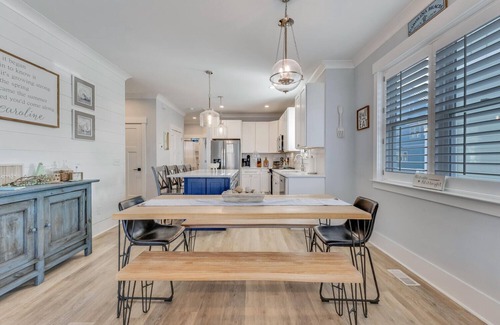 Wilmington Beach House | Sweet Serendipity - Close to beach, Greenway, and popular restaurants and bars.