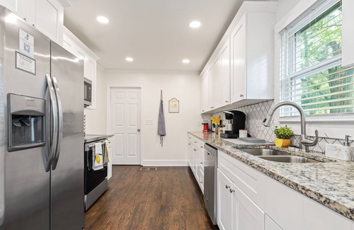 East Point House | Sweet Southern Oasis Near Downtown | Dog Friendly