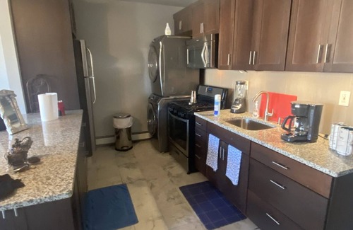 Flatbush Apartment | Sweet spot in flatbush