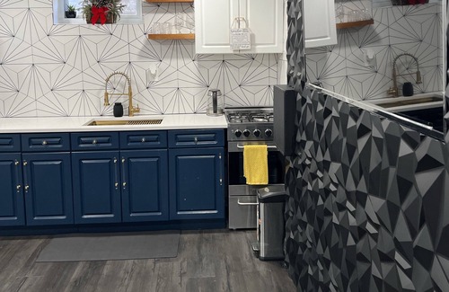 Cambria Heights Apartment | Sweet Spot - USB Arena 2mi-JFK 6 mi-LGA 16 mi