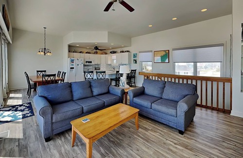 Topsail Beach House | Sweet Surrender | Pet Friendly, Oceanfront!