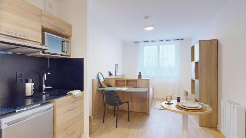Saint-Cyr-l'Ecole Apartment | Sweetly Versailles St Cyr l'école