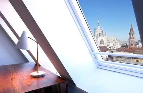 Milan Centre Apartment | Sweett | Duomo View III