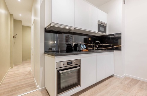 Quartier de la Place-Vendome Apartment | Sweett | Madeleine II