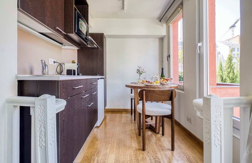 Upper Town Apartment | Sweett | Studio with Garden View C-11