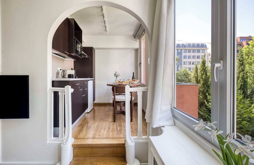 Upper Town Apartment | Sweett | Studio with Garden View C-11