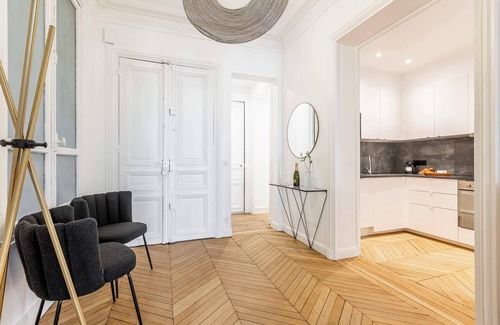 Faubourg-du-Roule Apartment | Sweett | Wagram Suite IV