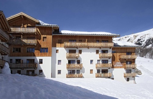 Saint-Sorlin-d'Arves Apartment | Swimming pool, parking, tv, ski locker, 63-68m², Saint Sorlin d'Arves