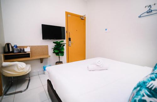 Bandar Baru Salak Tinggi Hotel | Swing & Pillows - Sky Star, KLIA 1 KLIA 2, Sepang