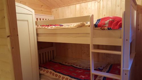 Neckertal Ski Chalet | SwissCottages Blockhaus