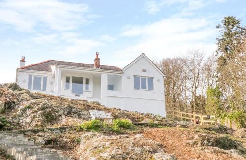 Menai Bridge House | Swn Y Wylan