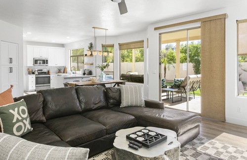 Paradise Valley Village House | SWSS - Family/Game Room: Kierland Stylish 8 beds Retreat, Heated Pool, Hot Tub, Fire-pit