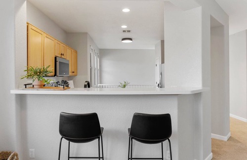 Kierland Condo | SWSS - FAMILY/Luxurious Kierland Greens Condo: Gated Community, Heated Pool, CLEAN & CUTE