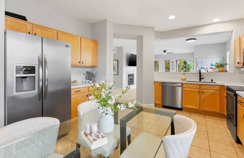 Kierland Condo | SWSS - FAMILY/Luxurious Kierland Greens Condo: Gated Community, Heated Pool, CLEAN & CUTE