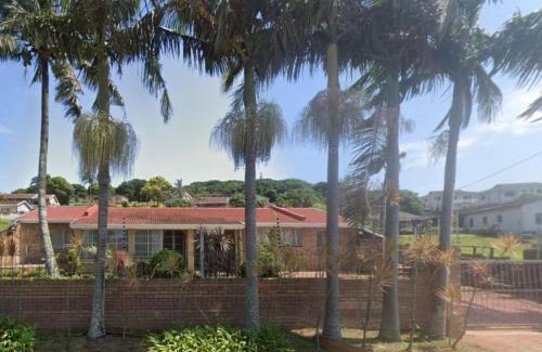 Isipingo House | Sydney's NA Guest House and Venue