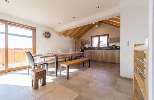 La Toussuire Apartment | Sylodges 101 - Spacious apartment for 10 people