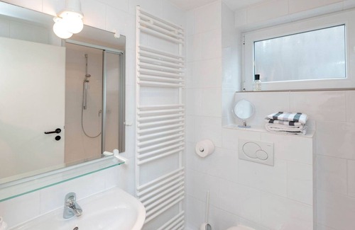 Westerland Apartment | Sylt Liebt Dich 2 - Modern vacation apartment in Westerland: Perfect for your North Sea vacation!