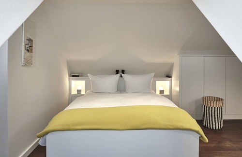 Munkmarsch Apartment | "Syltbrise Munkmarsch" Deluxe apartment on the mudflat with balcony & WiFi