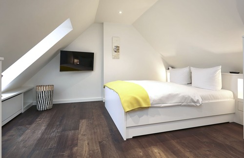 Munkmarsch Apartment | "Syltbrise Munkmarsch" Deluxe apartment on the mudflat with balcony & WiFi
