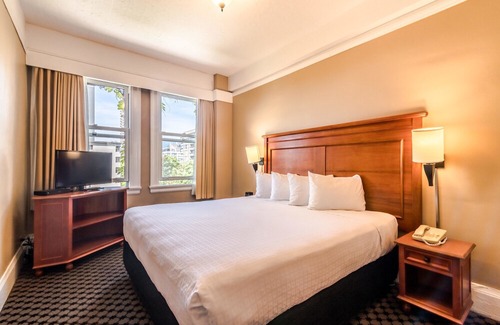 West End Hotel | Sylvia Hotel