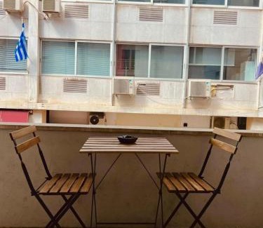 Karpenisi Apartment | Syntagma Artist Apartment 2BR 9G