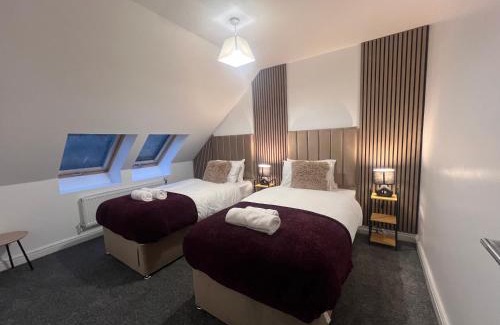 Leicester Apartment | Syster Properties Spacious Glen Meadows Sangha Close