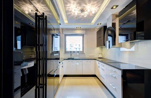 Gdansk City Center Apartment | Szafarnia 11 Gdańsk | Spacious Apartment with Parking | River View