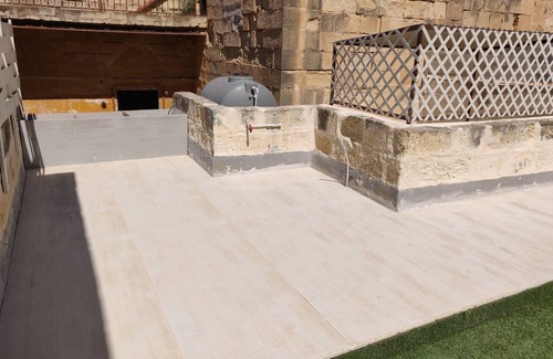 Cospicua House | T' Annamari Townhouse in the Three Cities close to all tourist attractions.
