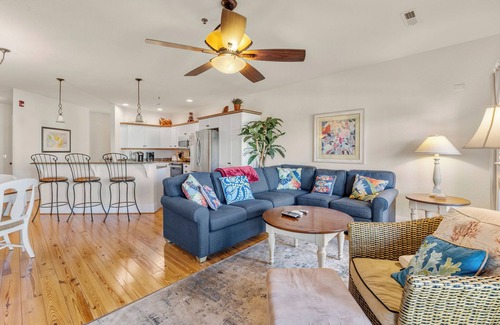 Kill Devil Hills Condo | T's Retreat: Semi-oceanfront, third floor condo, two beach accesses close by.