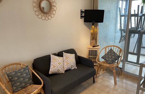 Frontignan Apartment | T2 apartment, facing the sea