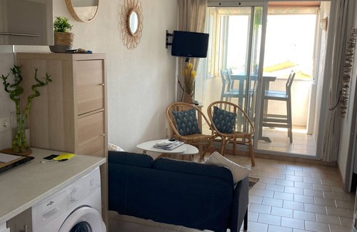 Frontignan Apartment | T2 apartment, facing the sea