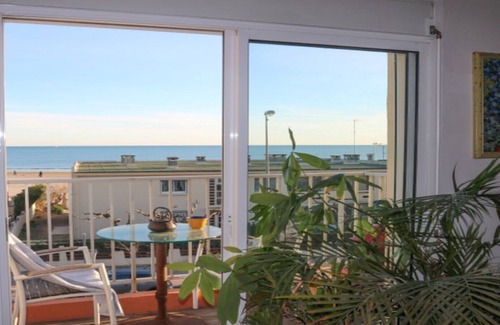 Palavas-les-Flots Condo | T2 apartment (47 m2) sea view, 2 steps from the beach