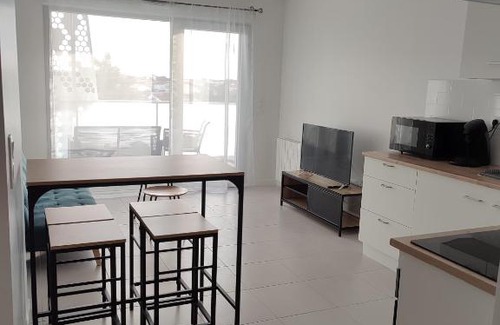 Royan Apartment | T2 avec balcon tout équipé 300m marché central
