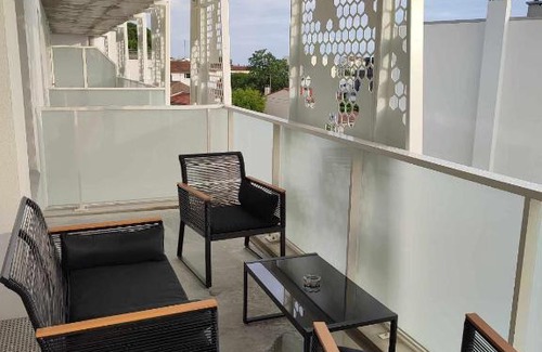 Royan Apartment | T2 avec balcon tout équipé 300m marché central