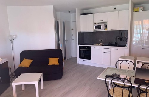 Le Couchant Apartment | T2+ Cabine 300m DE LA Plage Residence Avec Piscine