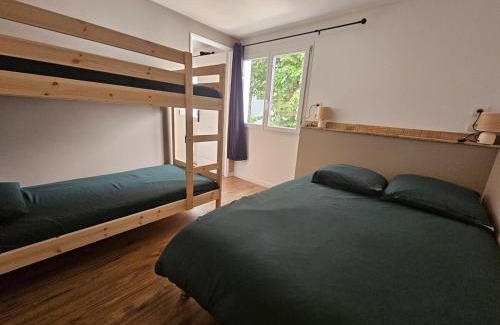 Meze Apartment | T2 climatisé à 50m du port et de la plage