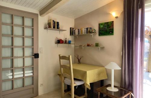 Carnoules Apartment | T2 de charme 55 m² au calme avec terrasse ombragée 40m2