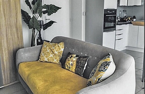 Sarrola-Carcopino Apartment | T2 good standing 10mins from Tahiti beach & Capitello