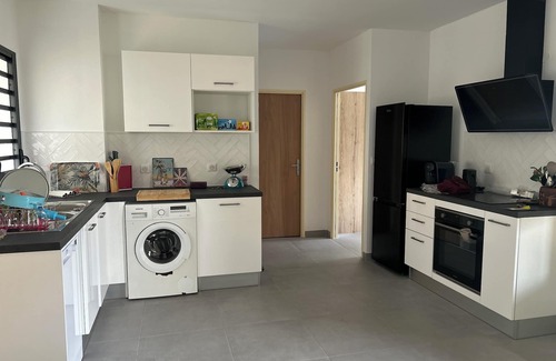 Centre-Ville Apartment | T2 located in the heart of Saint Pierre