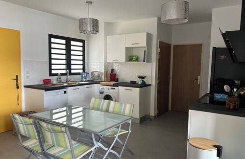 Centre-Ville Apartment | T2 located in the heart of Saint Pierre