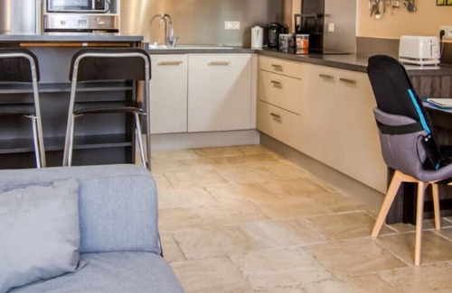 Avignon Apartment | T2 of 38 m² near the ramparts