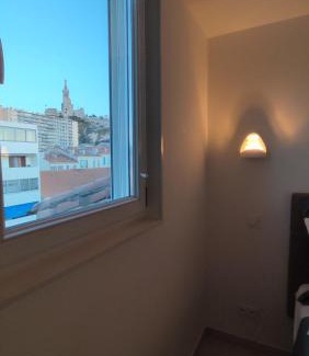 Saint-Lambert Apartment | T2 Vue sur la Basilique de Notre Dame de la Garde