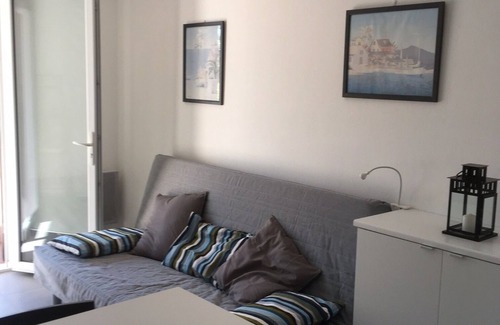 Port-la-Nouvelle House | T2 with courtyard, 100m from the beach. Quiet area and close to shops (classified 3 *)