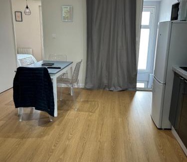 Vieux Vichy Apartment | T3 - 2 Chambres et BZ - Vieux Vichy