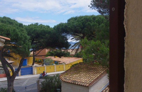 Toulon - Hyeres House | T3 2nd floor of the villa of the sea