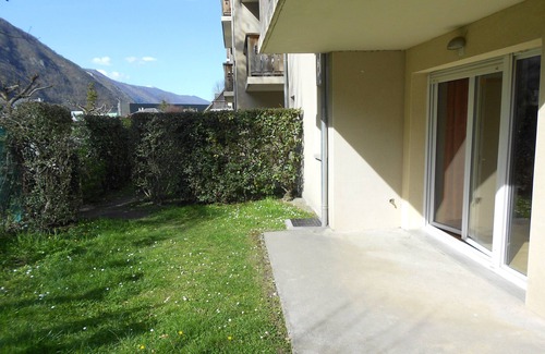 Bagneres-de-Luchon Apartment | T3 in LUCHON in residence with pool and garden (Pyrenees)