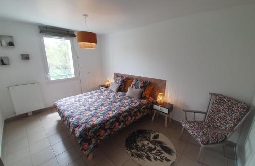 Greoux-les-Bains Apartment | T3 Le Lou-Piscine & Parking - 5min des thermes