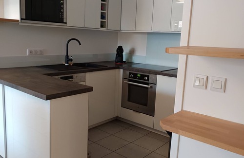 Ciboure Apartment | T3, Saint Jean de Luz/Ciboure, private parking, wifi. Beaches, town center on foot