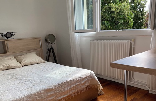 Vassieux - Crepieux Apartment | T4 Très Bien Situé et Equipé Avec un Parking Sécurisé à 3 km de Lyon